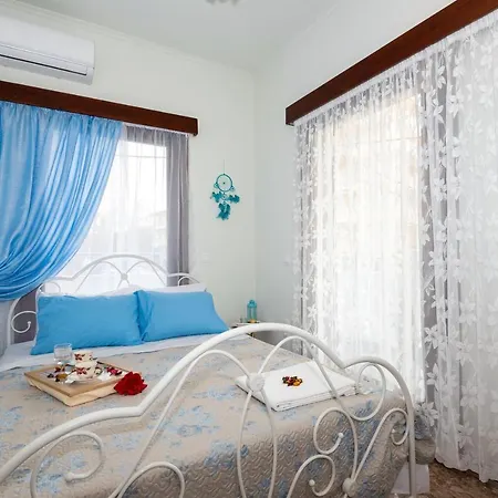 Stratos Seaside Corner Appartement